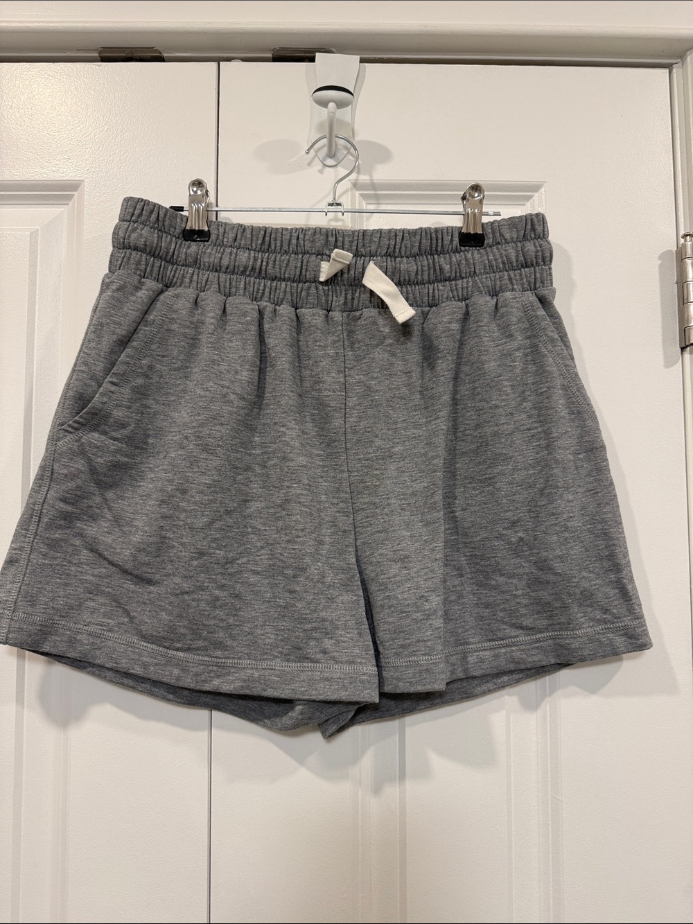 Women's Gray Elastic-Waist Athletic Knit Shorts